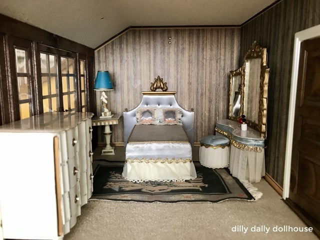 Petite Princess dollhouse blue bedroom furniture